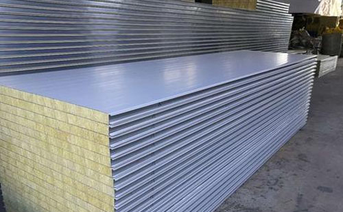 岩棉称多彩钢夹芯板的独特性能