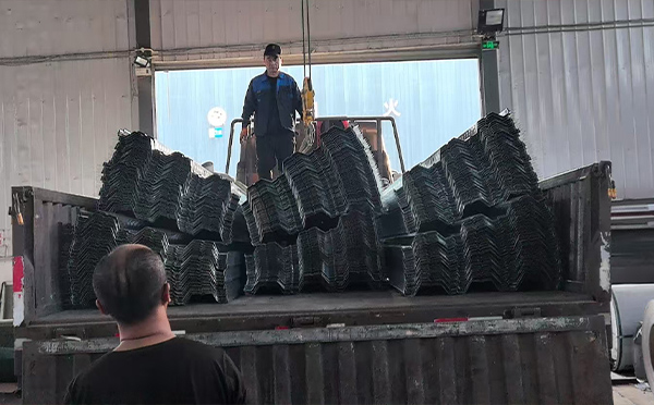 称多楼承板及装配式建材新应用：十全彩钢厂多品类协同能力获项目验证